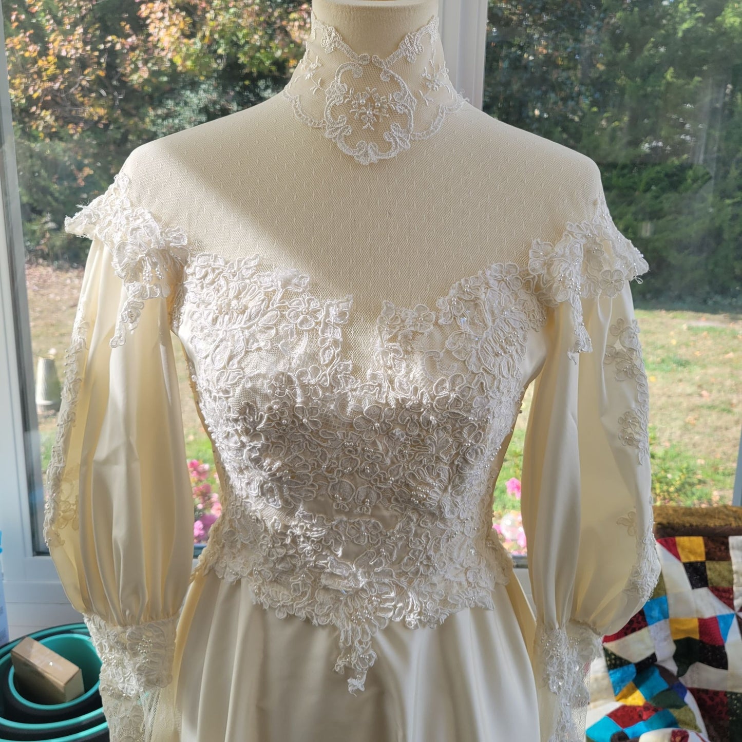 Fantastic Vintage Lace, Satin, Buttons, and puffy sleeves