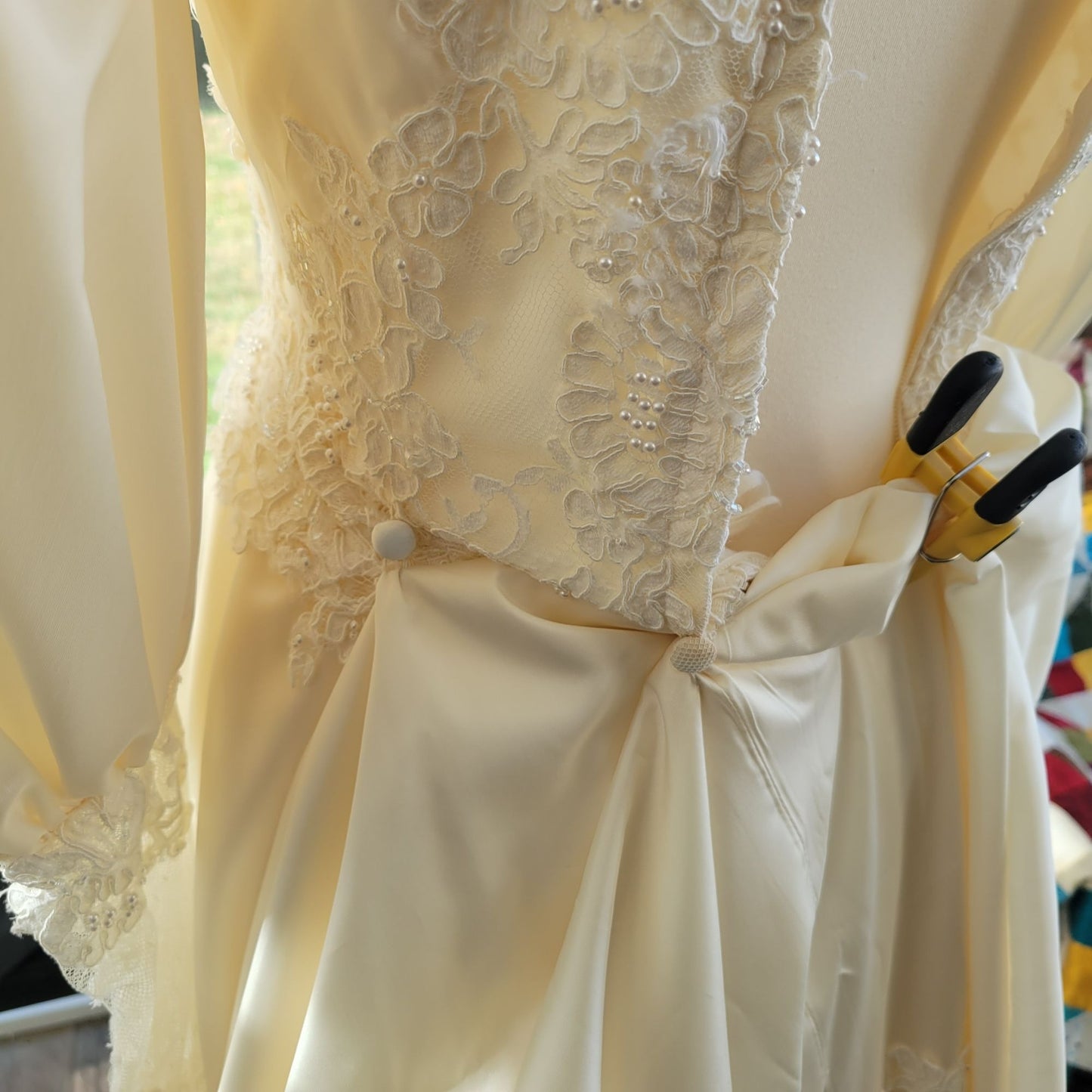 Fantastic Vintage Lace, Satin, Buttons, and puffy sleeves