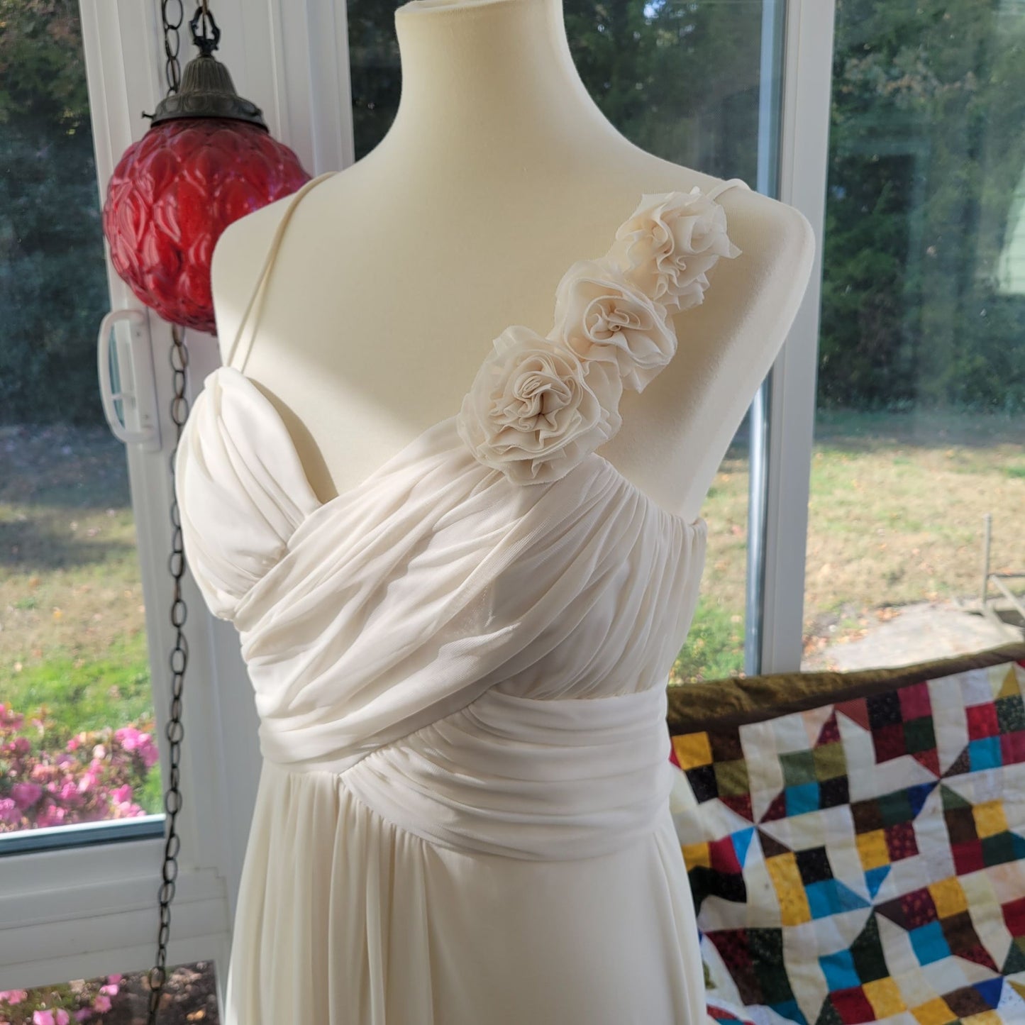 Vintage Cindy Collection Ivory Wedding Dress