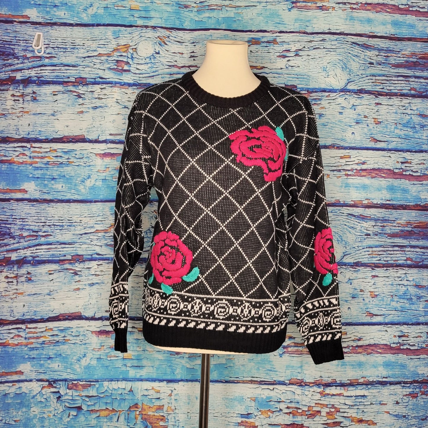 Vintage Lucia  Black Knit Sweater w/ Roses. Size Medium