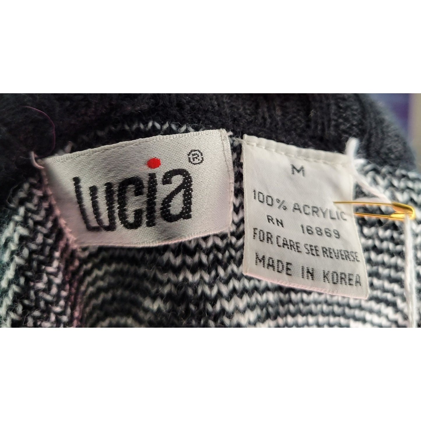 Vintage Lucia  Black Knit Sweater w/ Roses. Size Medium