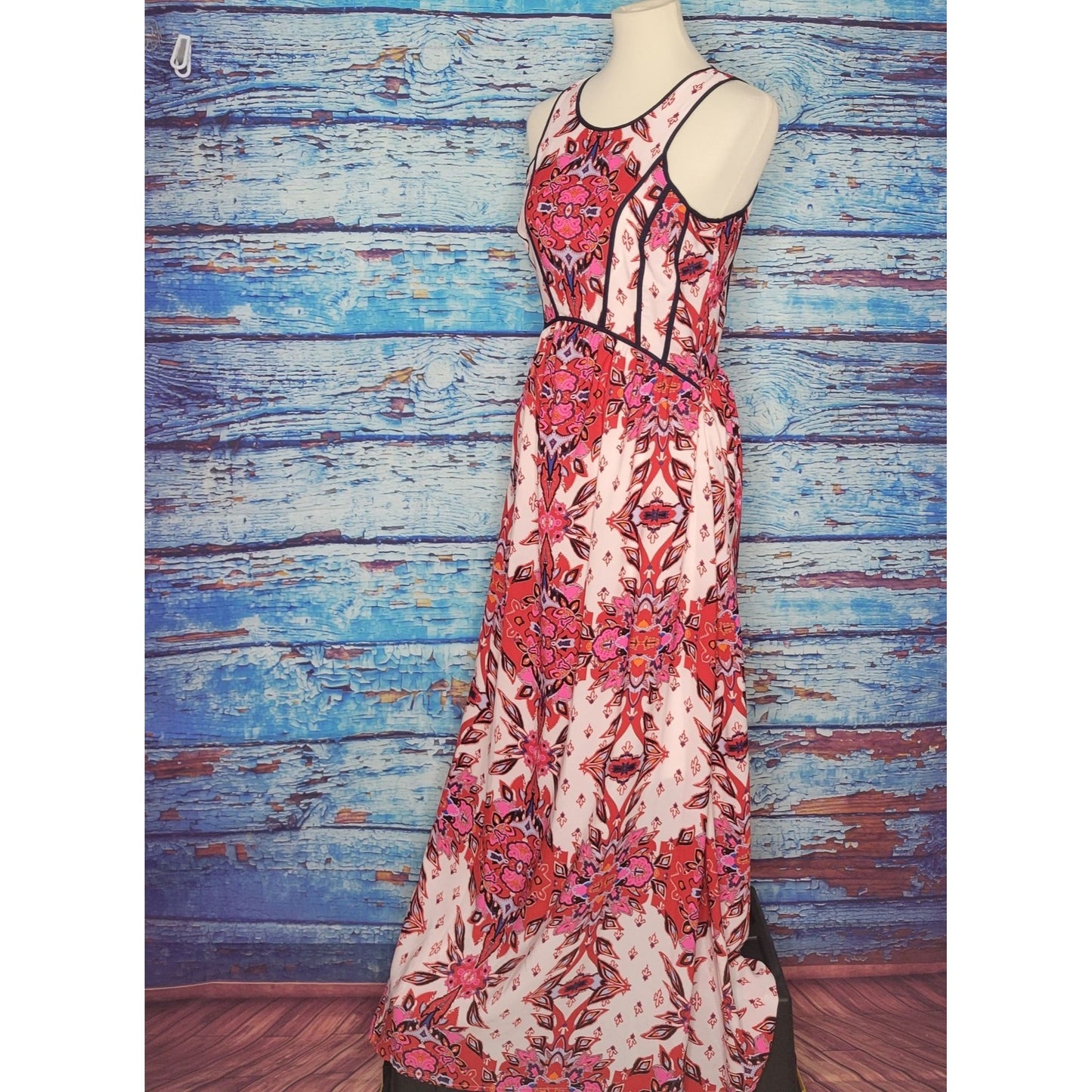 Stunning Red & White Summer Special Occasion Maxi Dress Size MD