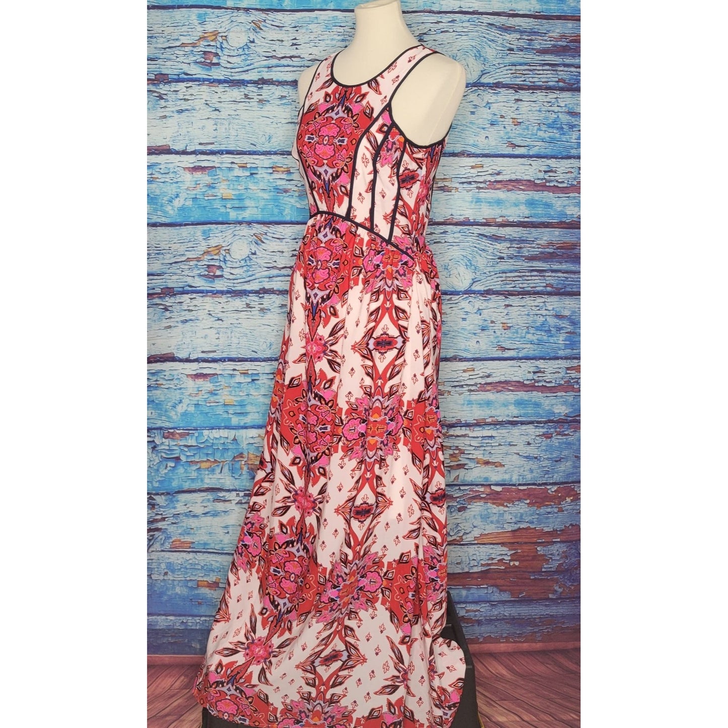 Stunning Red & White Summer Special Occasion Maxi Dress Size MD